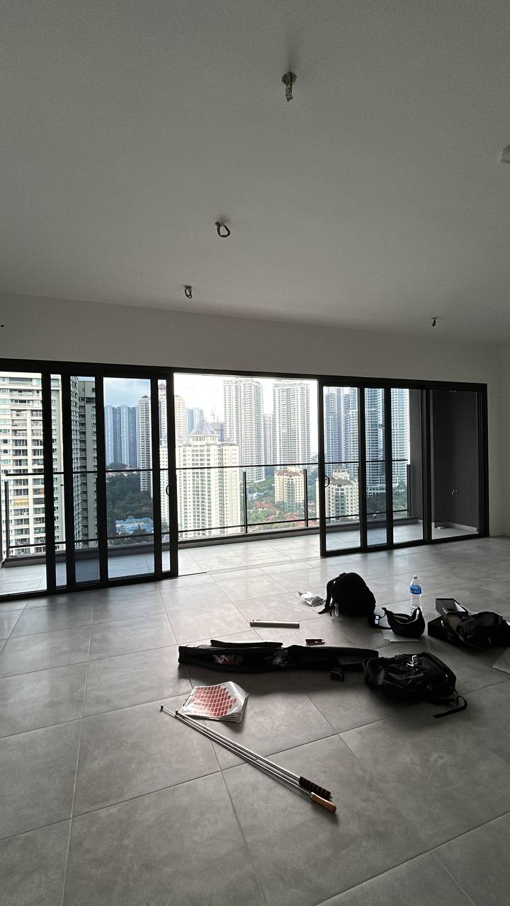 Building inspection professional at work